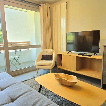 Modern Rochebrune In Out موجوف