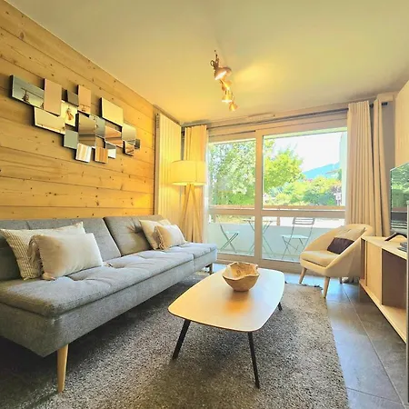 Apartment Modern Rochebrune In Out