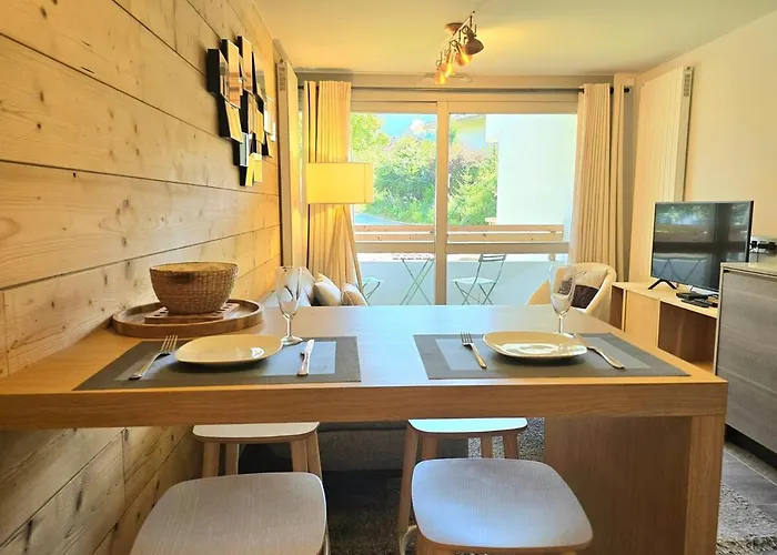 Modern Rochebrune In Out موجوف