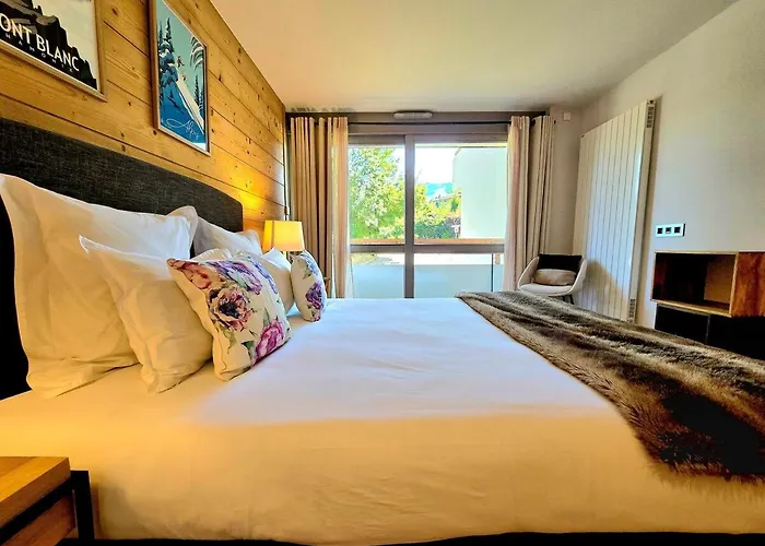 شقة Modern Rochebrune In Out موجوف